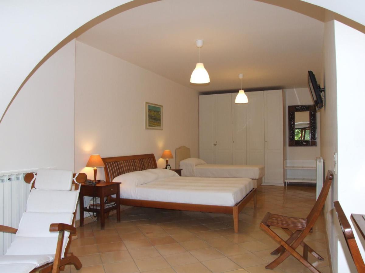 Gocce Di Limone B&B Sorrento Bagian luar foto